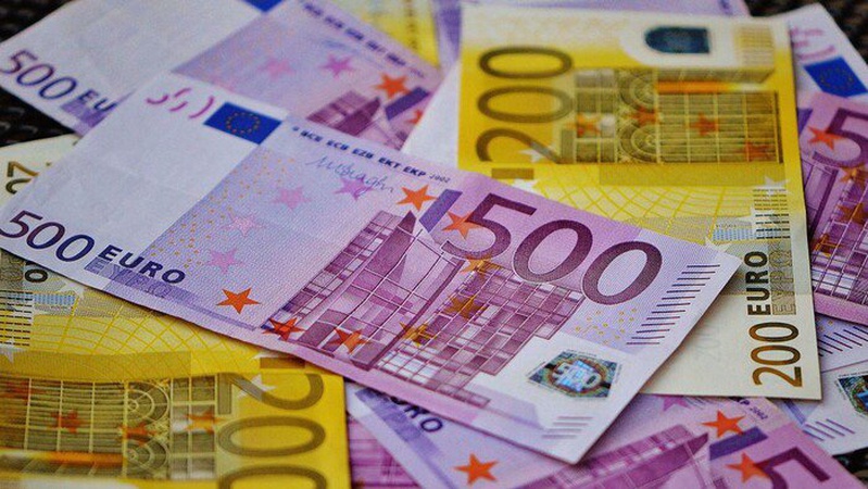 Допомога ЄС: Україна отримає першу виплату з 18 млрд євро у січні