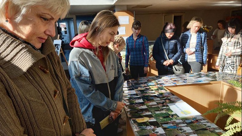 «Очі – дзеркало душі»: у Луцьку презентували фотовиставку світлин переселенців