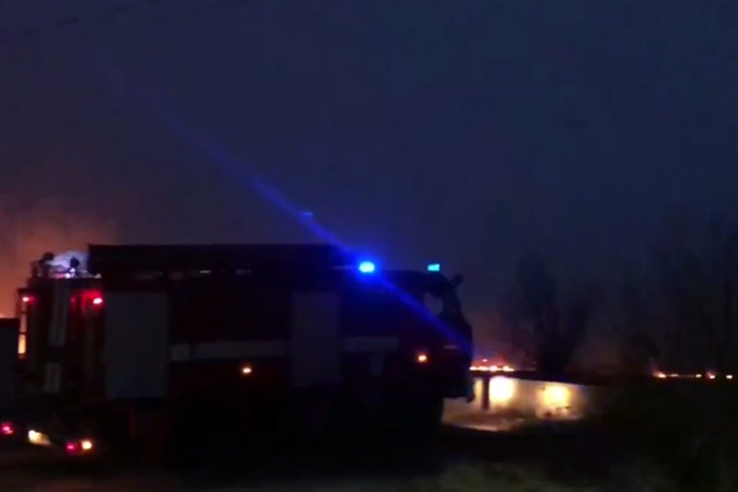 Ввечері у Нововолинську невідомі підпалили поле