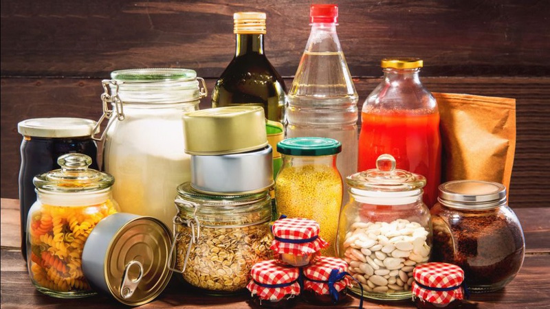 Готуємося до нового блекауту: чим можна запастися вже зараз