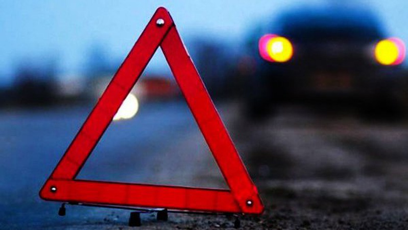 У дворі будинку в Луцьку під колеса авто потрапив 7-річний хлопець