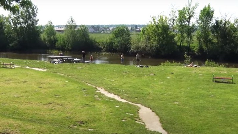 У Луцьку на центральному пляжі відкрили купальний сезон