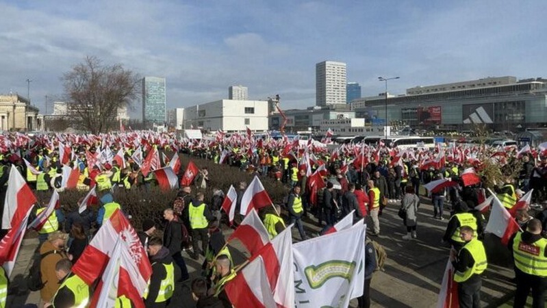 Польські фермери анонсували сотні акцій по всій території країни