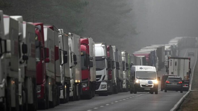 На західному кордоні запрацювала електронна черга: перелік пунктів пропуску