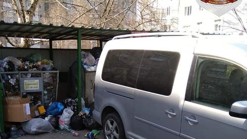 За автомобіль, залишений біля смітників, лучани платитимуть 340 гривень штрафу