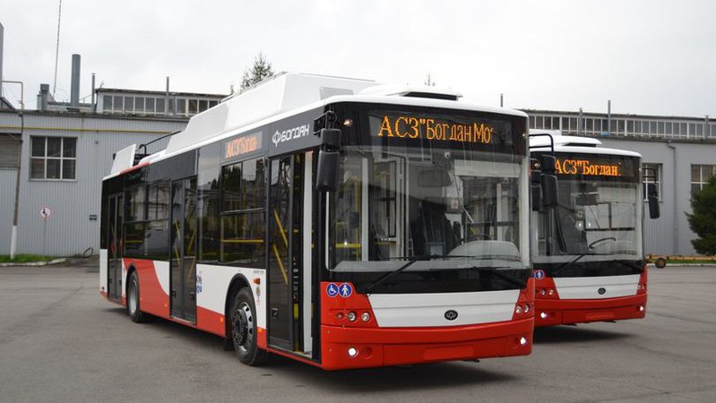 Де 17 нових тролейбусів? Луцькрада киває на Харків, автозавод списує все на коронавірус