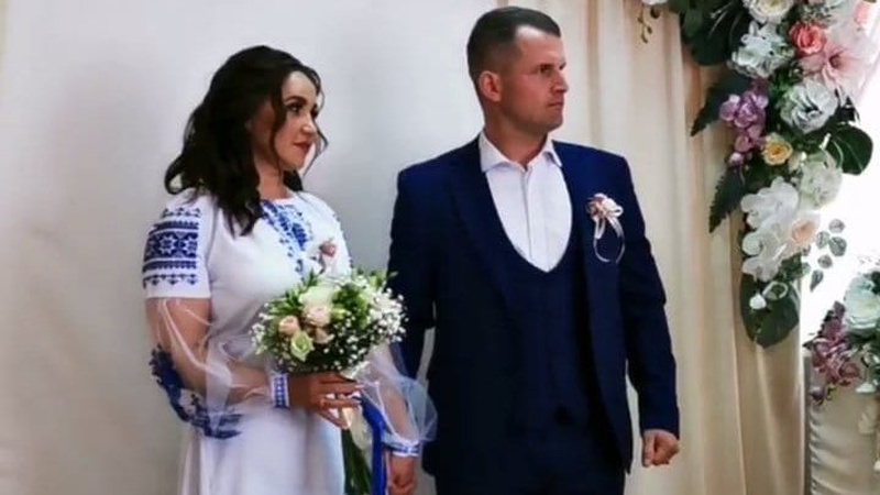 На Волині військовий одружився зі своєю коханою. ФОТО