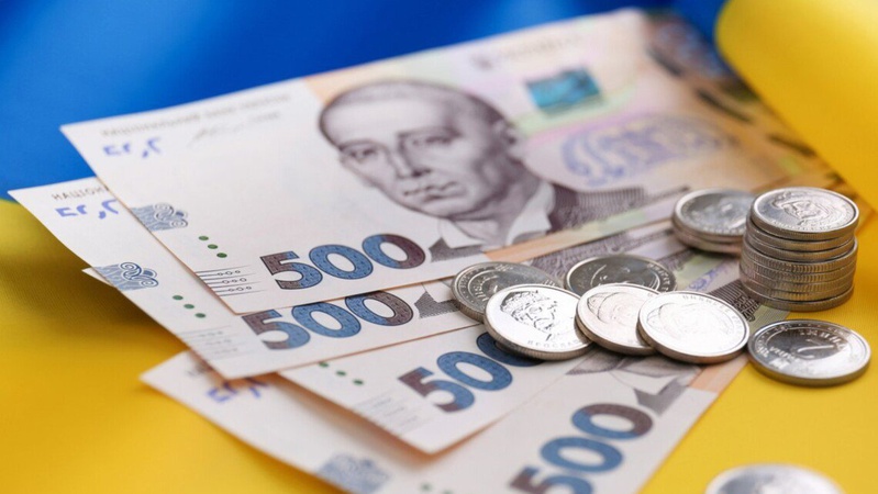 Що буде з тарифами на комуналку, пенсіями та субсидіями в Україні з 1 травня