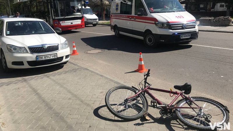У Луцьку сталось ДТП за участі велосипедиста