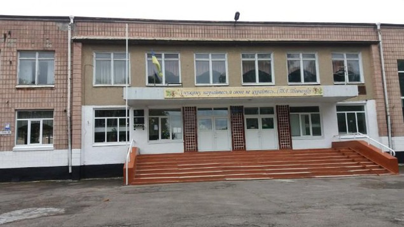 У Луцьку сьогодні не працюватимуть школи