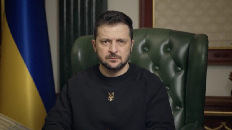 Зеленський ввів санкції проти осіб, які допомагають РФ перевозити зброю і солдатів