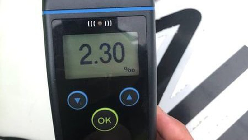 У Луцьку водій позашляховика наїхав на припаркований Volkswagen