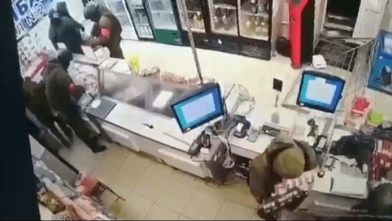 Російським окупантам влада РФ дозволила мародерити в Україні, – розвідка