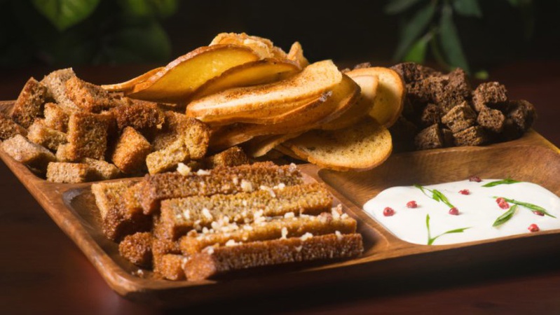 Що не варто їсти на ніч: поради дієтологині