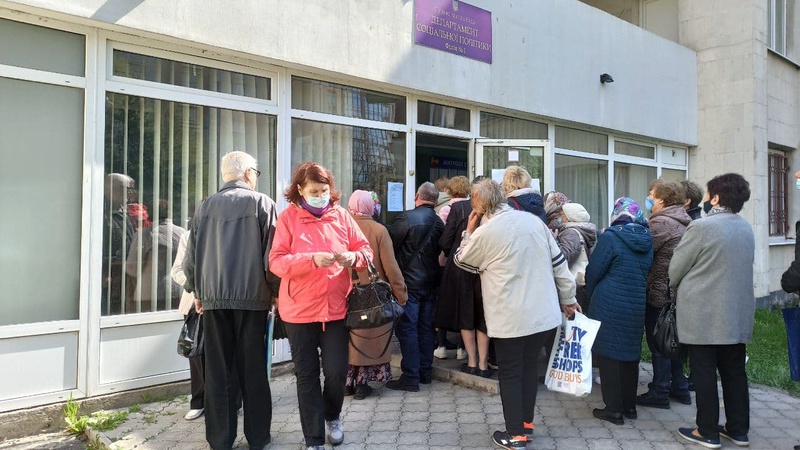Як лучанам не стояти в черзі й подати документи на субсидію. АДРЕСИ І ТЕЛЕФОНИ