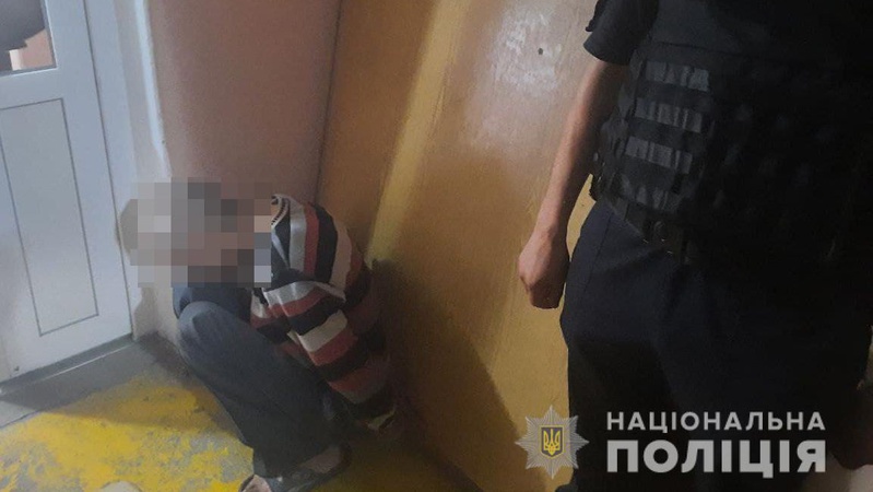 «Він не пив, він так дурак», – сусіди про вбивцю дружини і доньки у Луцьку. ВІДЕО