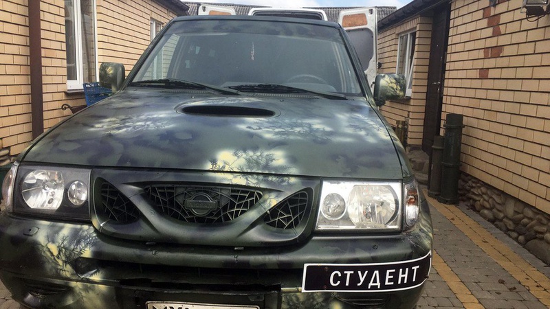 Мешканці громади на Волині везуть на передову два джипи та пікап