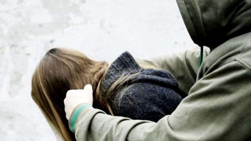 У селі на Волині незнайомець напав на вагітну та чоловіка і втік