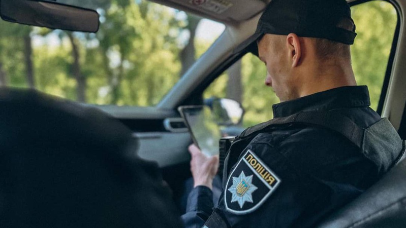 З початку року волинські патрульні склали 1323 адмінматеріали на громадян, які розпивали алкогольні напої в громадських місцях