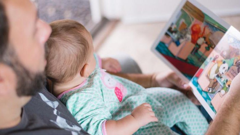 Зеленський зрівняв «декретні» права жінок і чоловіків: що це означає