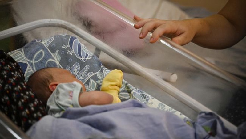 Які щеплення має отримати дитина у пологовому: роз'яснення педіатра