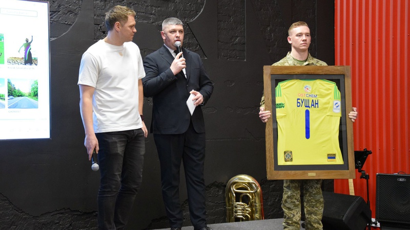 Волиняни під час аукціону зібрали майже 10 млн грн на укріплення кордону