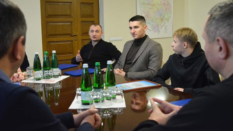 У Луцьку вітали волинських призерів чемпіонату світу з кікбоксингу та першості Європи з карате