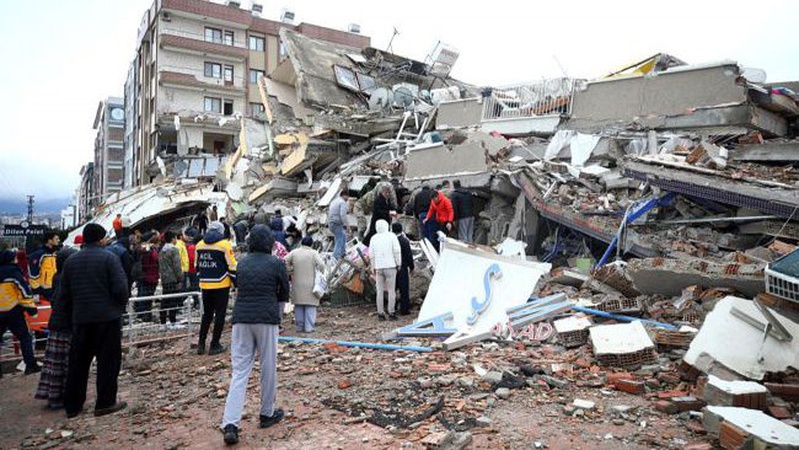 Землетрус у Туреччині: кількість загиблих перевищила 2300