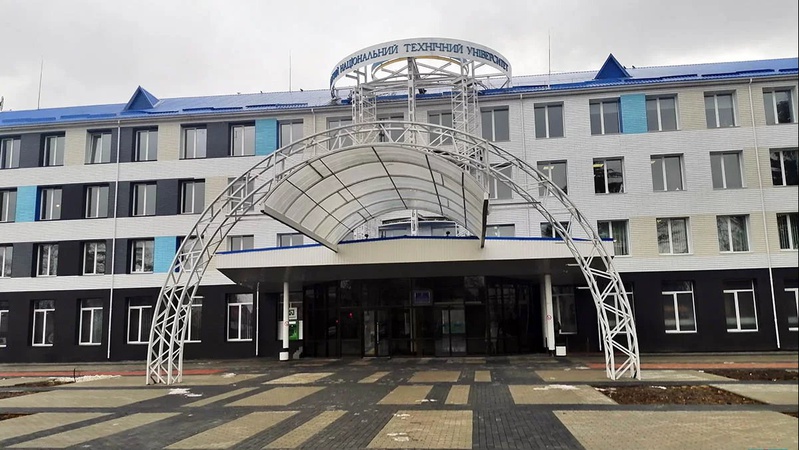 Луцький виш приховав повні зарплати співробітників ректорату