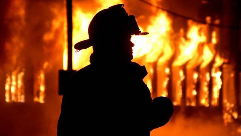 У селі на Волині рятували від вогню два будинки