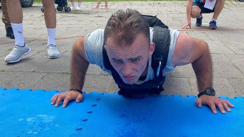 У Луцьку нацгвардієць виконав одне з найважчих спортивних випробувань для військових. ФОТО