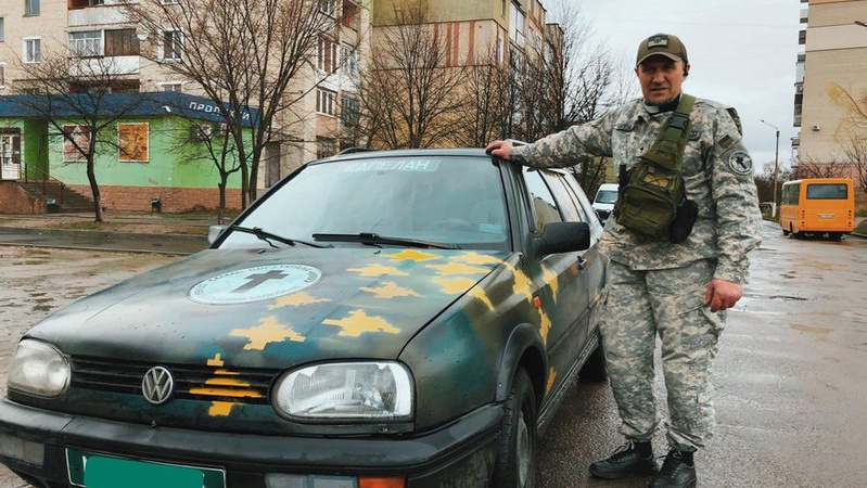 Капелан з Нововолинська просить допомогти зібрати кошти на запчастини для військових