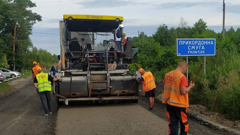 На Волині розпочали ремонт дороги до Світязю. ФОТО
