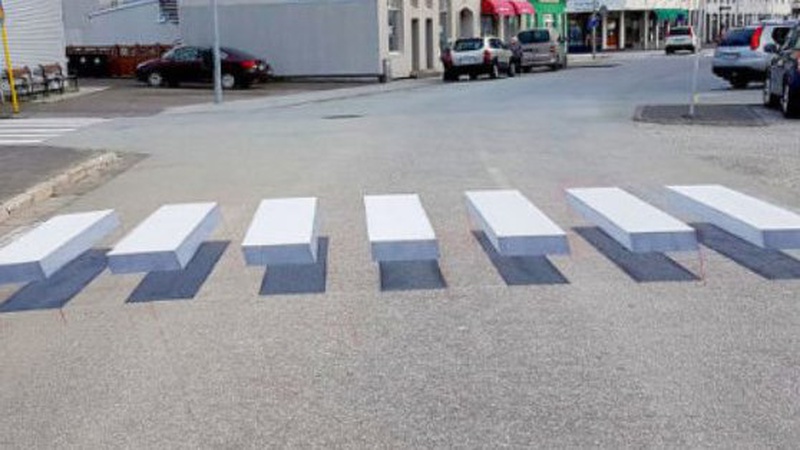 Лучанин просить створити 3-D переходи