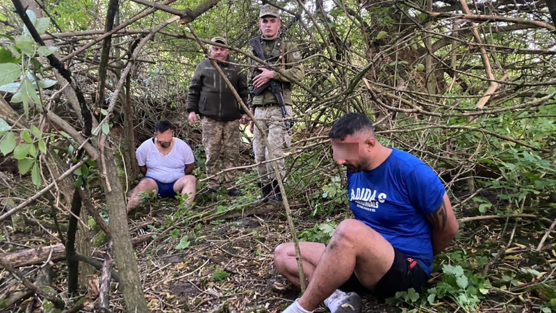 Нелегали намагалися перетнути кордон річкою з Волині до Польщі, проте течія віднесла їх назад