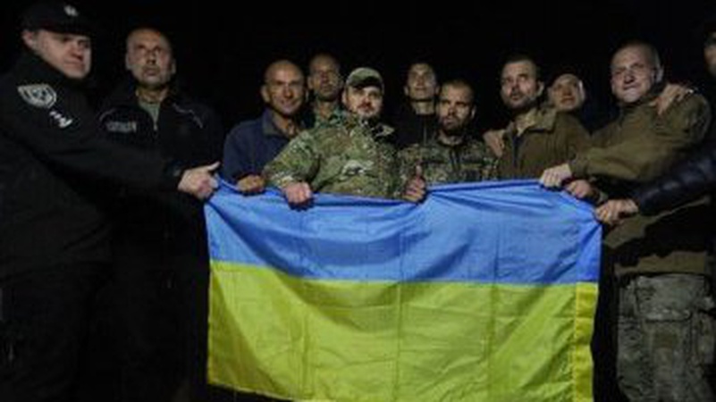 Україна повернула з полону 978 людей