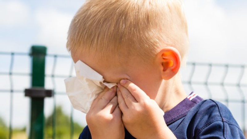 Судили чоловіка, який лупцював неповнолітнього гілкою верби