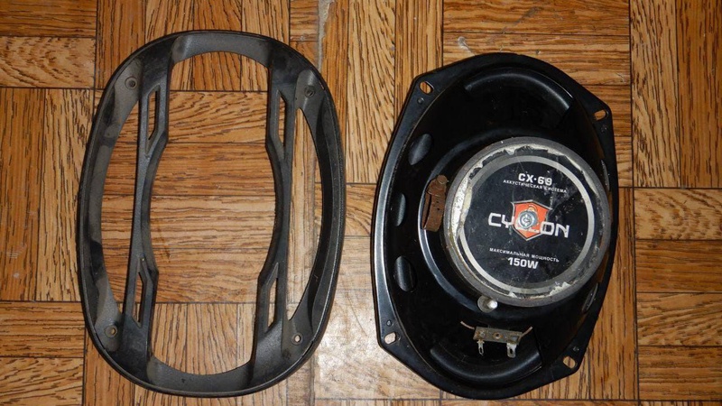 На Волині викрили 18-річного хлопця у крадіжці з автомобіля запчастин та автоінструментів