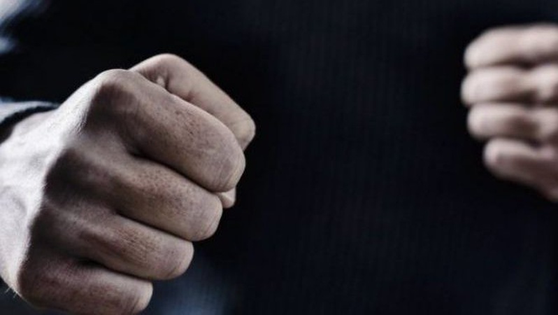 У Луцьку чоловік побив перехожого