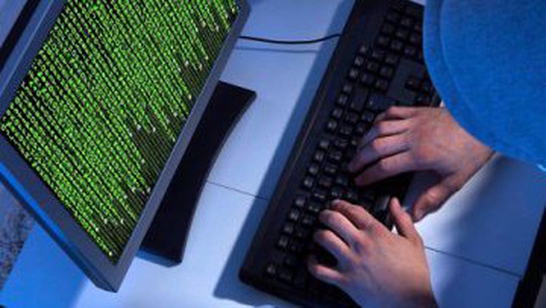 Українців попередили про небезпечні електронні листи про дрони-камікадзе