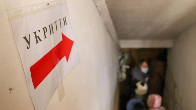 У Міносвіти розповіли про ситуацію з укриттями: де найгірша