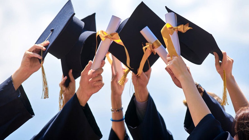 Цьогоріч ВНУ випустить майже 1,5 тисячі бакалаврів