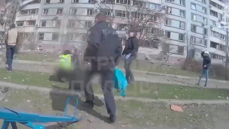 Як витягали людей з-під завалів: моторошне відео із Запоріжжя