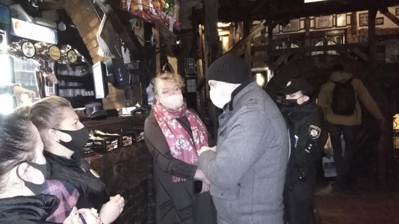 На Волині продовжують перевірки та складають протоколи на людей, які нехтують карантинними правилами