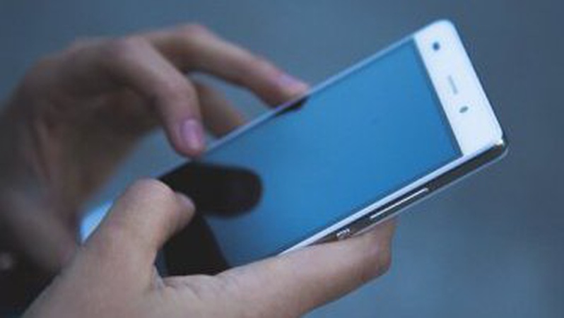 Чому під час віялових відключень зникає зв’язок та інтернет