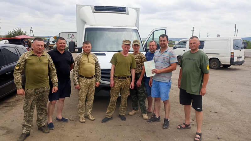 Волинським тероборонівцям передали автомобіль із рефрижераторною установкою