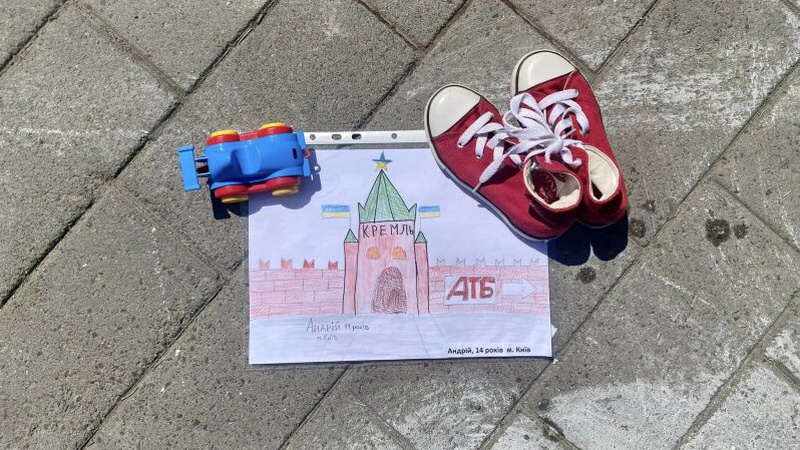 У Луцьку створили арт-інсталяцію «Добро переможе». ФОТО