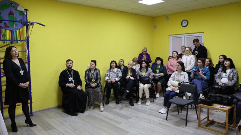 У Луцьку обговорили питання денного догляду для юнаків і дівчат із розладами аутичного спектру