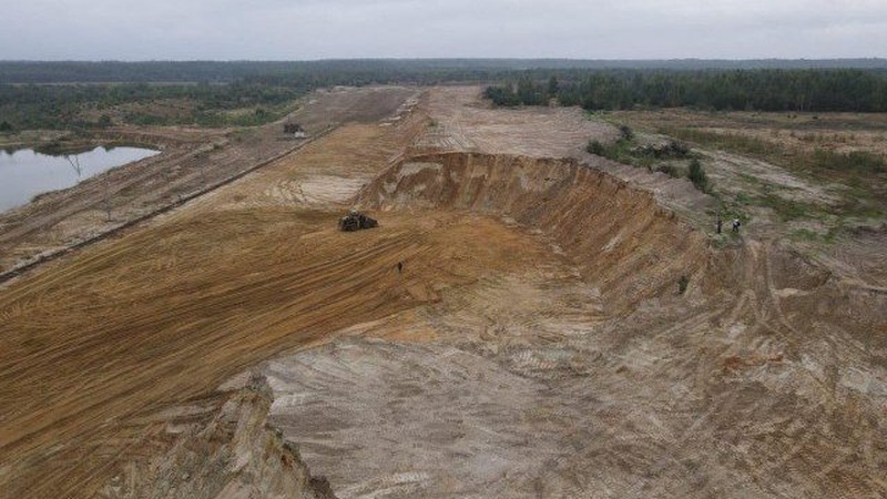 На Волині керівник підприємства з кар’єру «Укрзалізниці» вкрав піску на понад 4 мільйони гривень