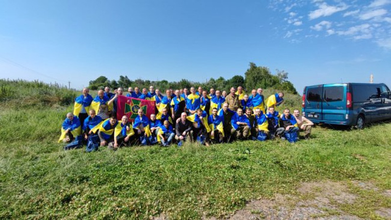 Наші вдома: звільнили чотирьох волинян, які більше року пробули у російському полоні